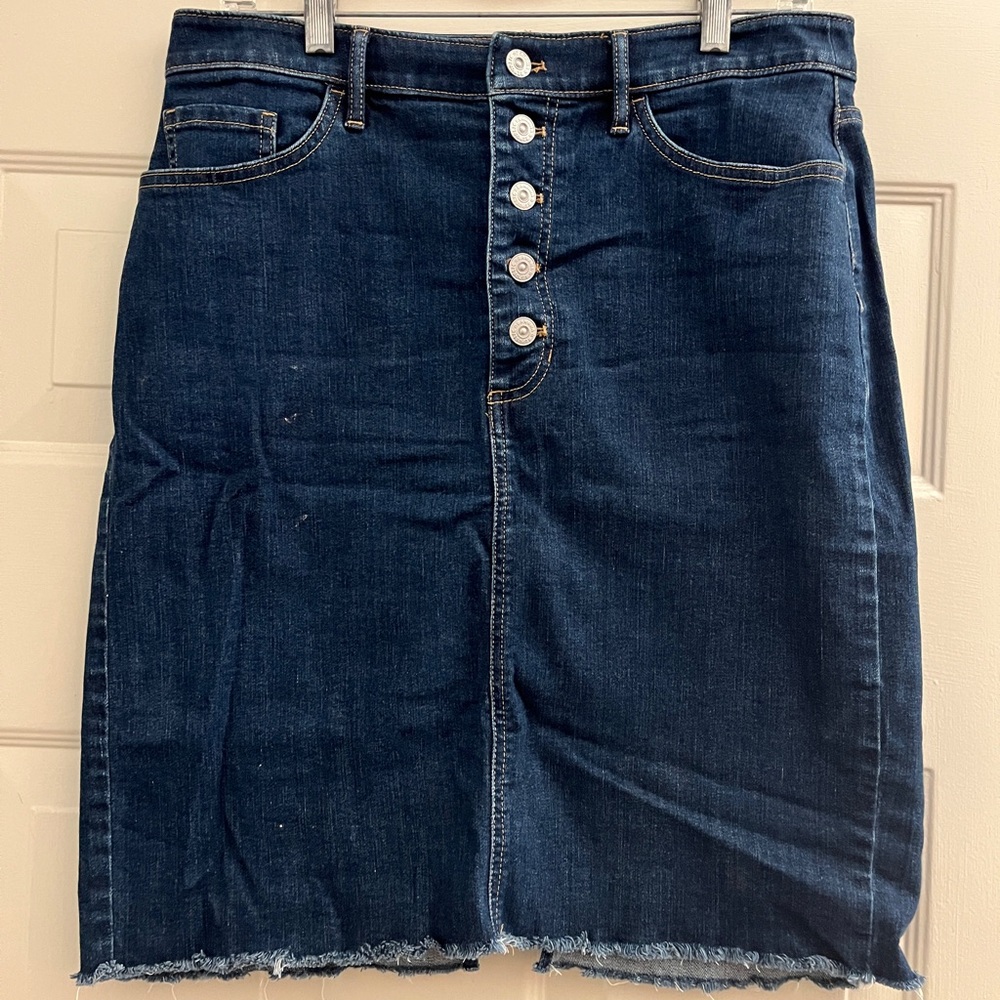 Banana Republic size 8 Denim Button-Front Skirt